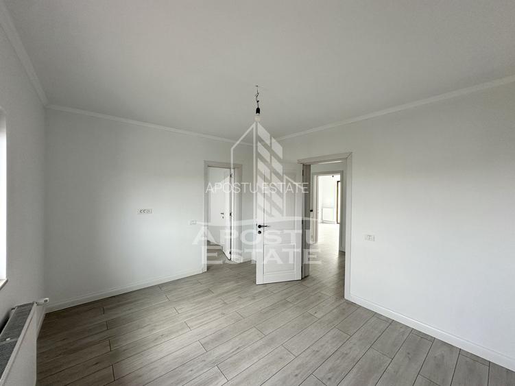 Jumatate de duplex de vanzare, despartit, Dumbravita - 10