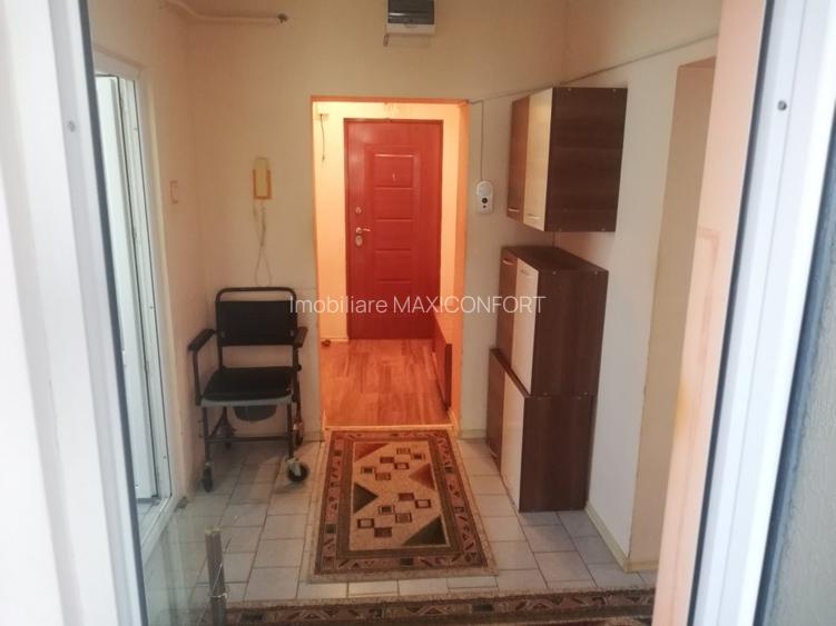 Vanzare apartament 3 camere - Imobiliare MAXICONFORT - 2