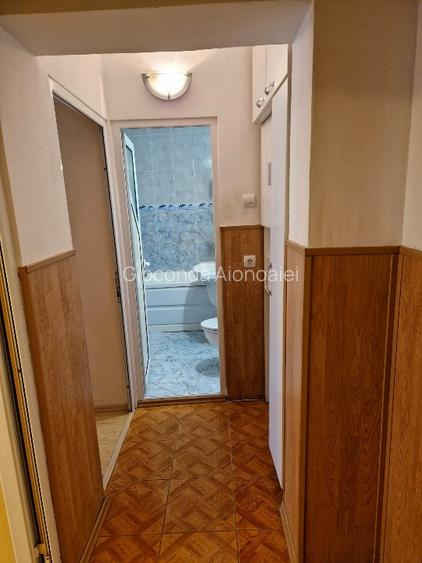 Apartament de vânzare cu 3 camere  - 6