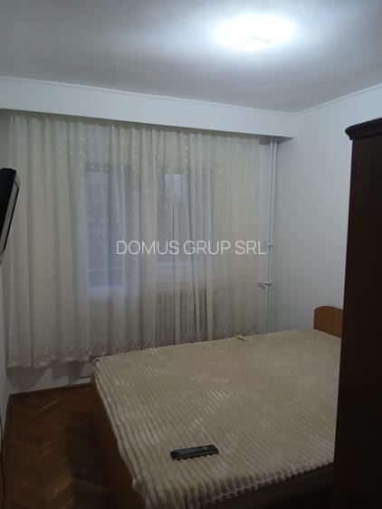 Oferim spre chirie apartament zona Spital - 16