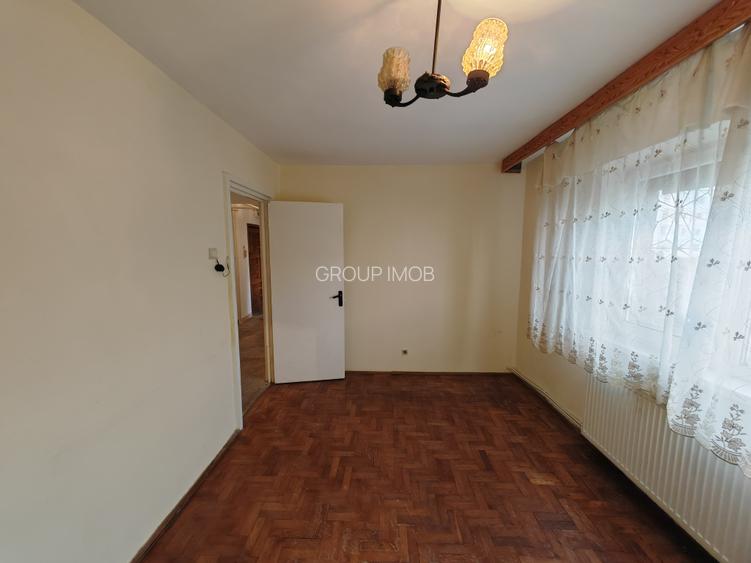 2 camere decomandatae, et. I, Zimbru - 4
