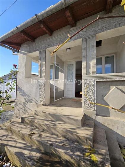 Casa solida, independenta energetic, mutare imediata, 2000 mp teren Targu Trotus - 4