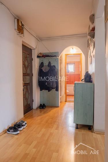 Apartament cu 3 camere de vânzare - 6