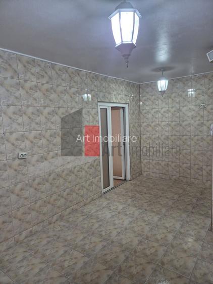 Vanzare apartament 4 camere Lujerului - 11