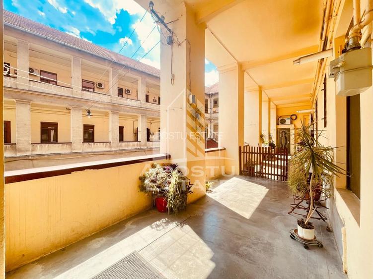 Apartament 3 camere, curte cu acces auto, ULTRACENTRAL - 3