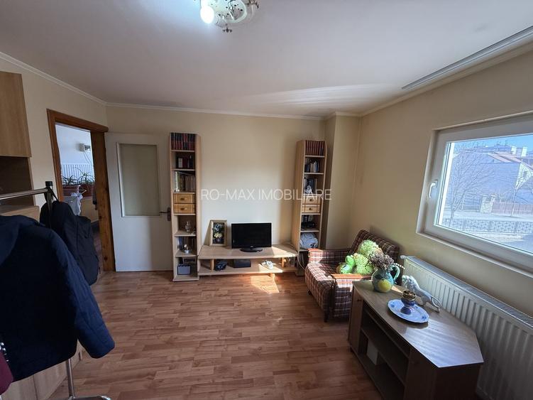 Vila 5 camere 120mp+magazin 40 mp-construcție 2008 Central - Câmpina - 7