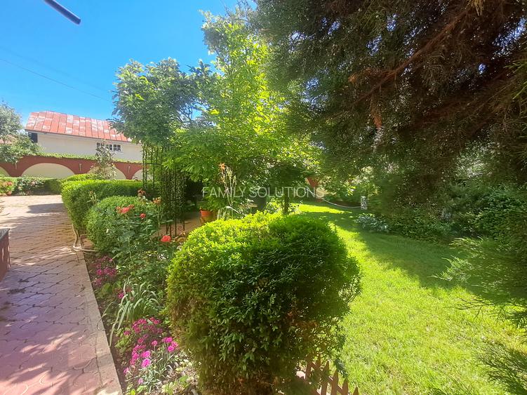 Casa individuala cu piscina. P+1+M. zona foarte buna - 13