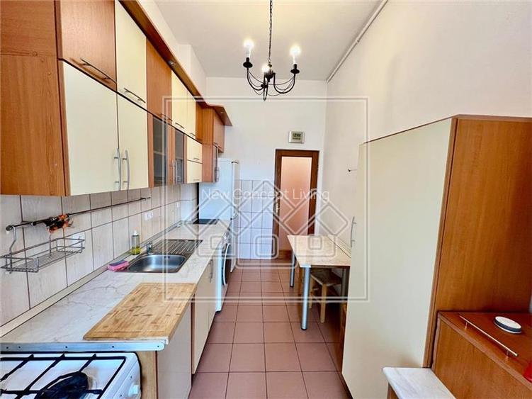 Apartament de vanzare - 67 mp, terasa mare - Zona buna - 3