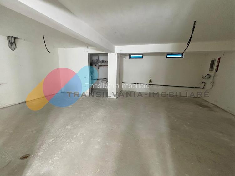 Casă individuala, 258 Mp + teren 446 mp, priveliste spre oras, Dâmbul Rotund - 13