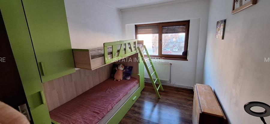 - Apartament 3 camere Vidin, suprafata 75mp, etaj 2 - 4
