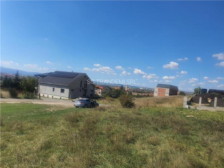 Parcela de teren 1840 mp cu front dublu - str.Viilor  -Gusterita - 12