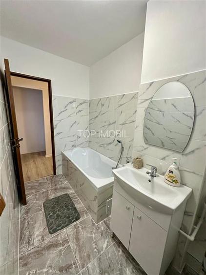 Vanzare apartament 2 camere Podu Ros - intermediar fara risc - 3