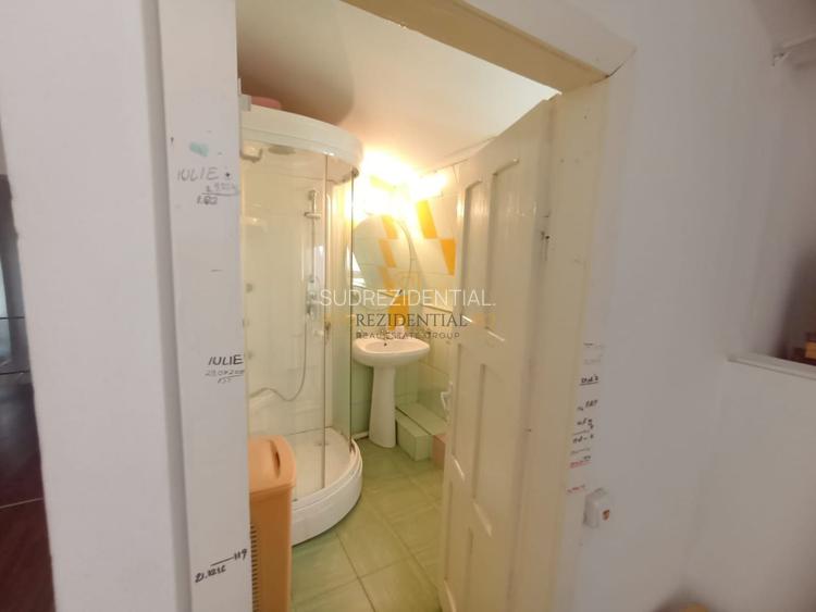 Casa spatioasa cu 7 camere, zona Bd. Brancoveanu, acces facil metrou - 17