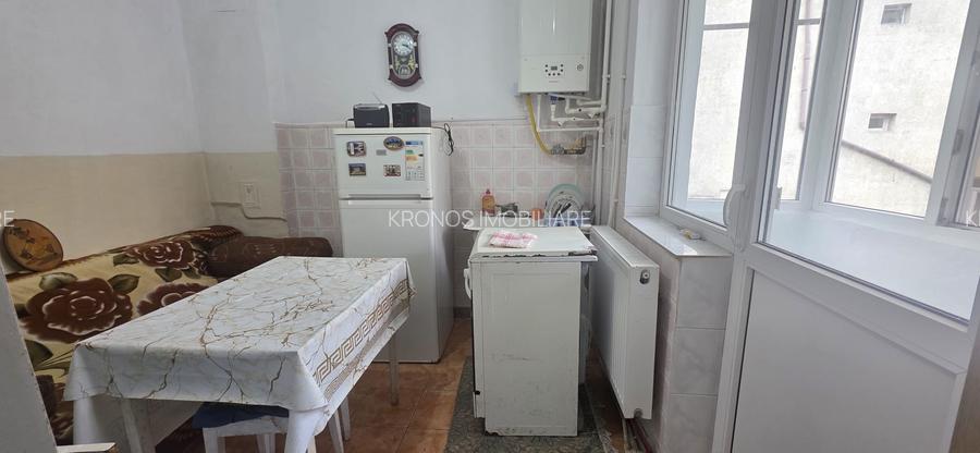 OCAZIE ! CENTRU PIATA UNIRII 2 CAMERE 2 BALCOANE + BOXA ETAJ 1 PRET 78.500 EURO - 8