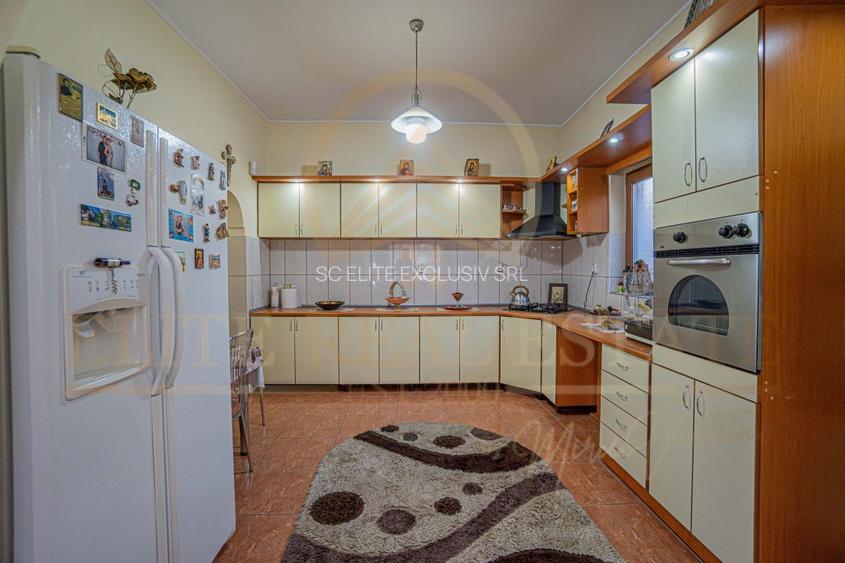 Agigea - Vila D+P+1E+M pe un teren de 772 mp cu o deschidere de 21,46 m. - 6