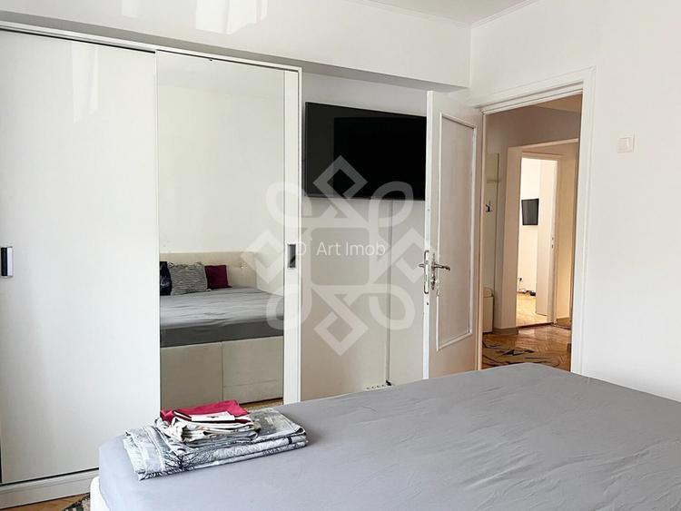 Apartament cu 3 camere de inchiriat pe bld. Stefan cel Mare - 5