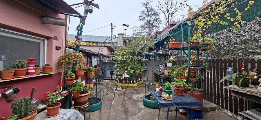 Casă versatilă în zona Port – acces dublu, ideal locuință sau activitate comerci - 3