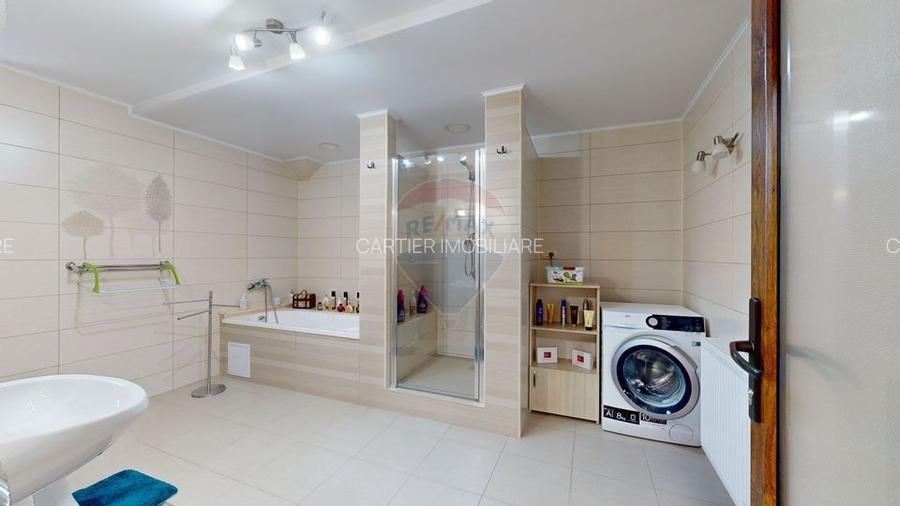 Vand casa plus spatiu comercial zona Centrul Istoric - 9