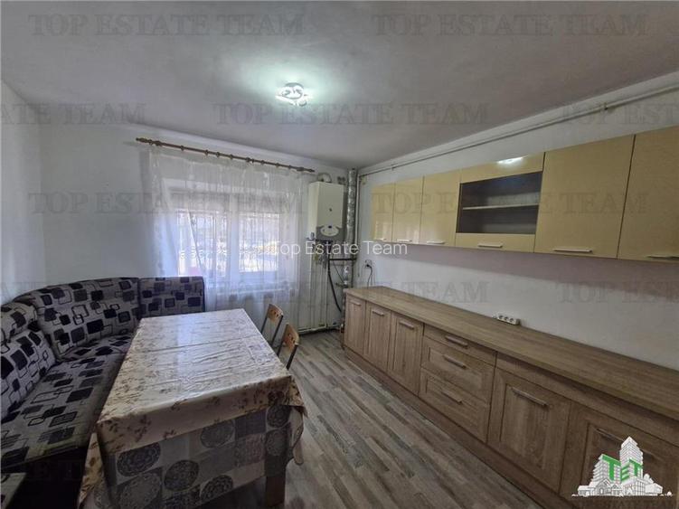 Apartament 2 camere, spatios, zona Primo - 5