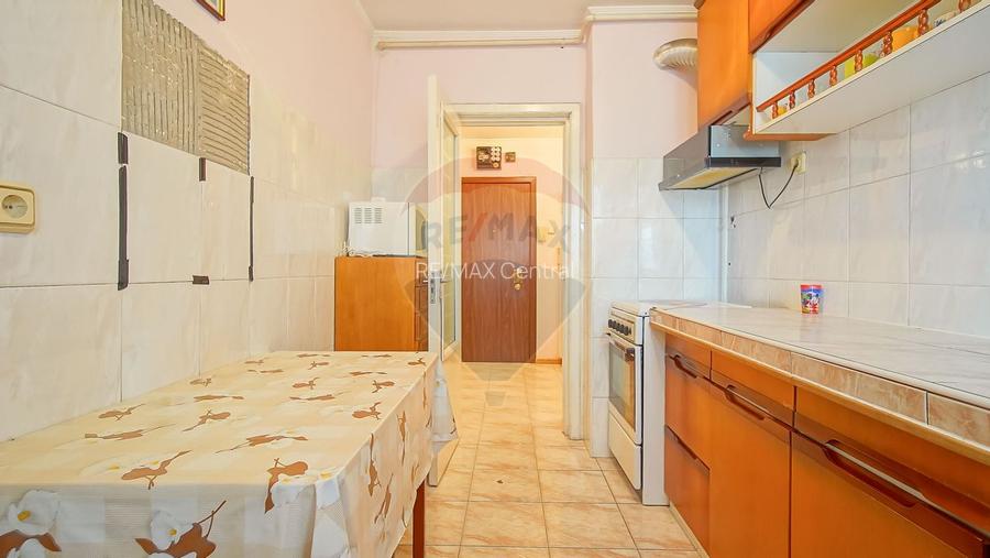 Apartament cu 2 camere de vânzare în zona Florilor - 3