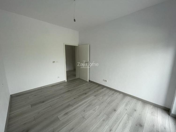 COMISION 0! Duplex finalizat cu 5 camere si 3 bai. Panouri fotovoltaice. - 12