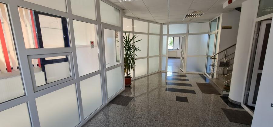 Spatiu parter multifunctional, cabinet medical, amenajat, ultracentral, 75mp.