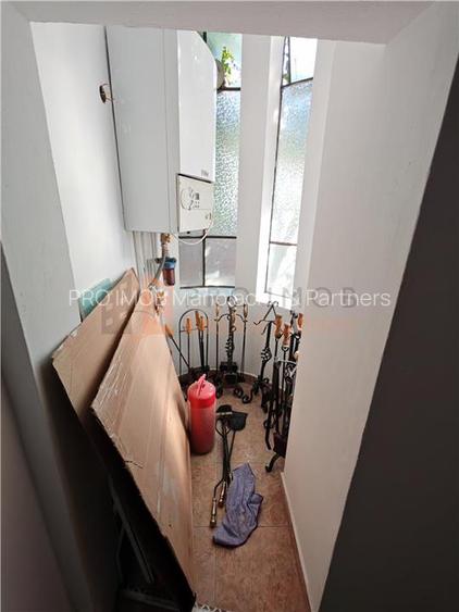 Spatiu comercial si curte privata zona 23 August - 5