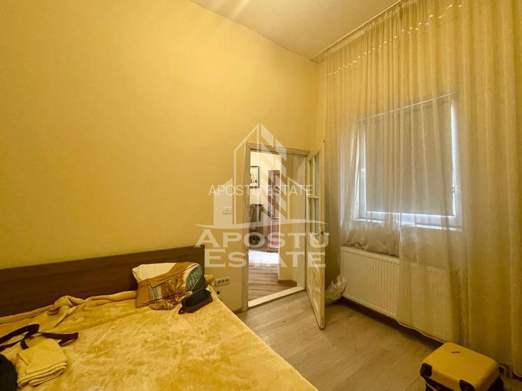 Casa cu 2 apartamente – zona Piata Catedralei - 23