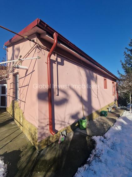 Lumina- Casa P+M, 5 Camere+ 1 Spatiu Comercial, teren 425mp - 120.000euro - 4