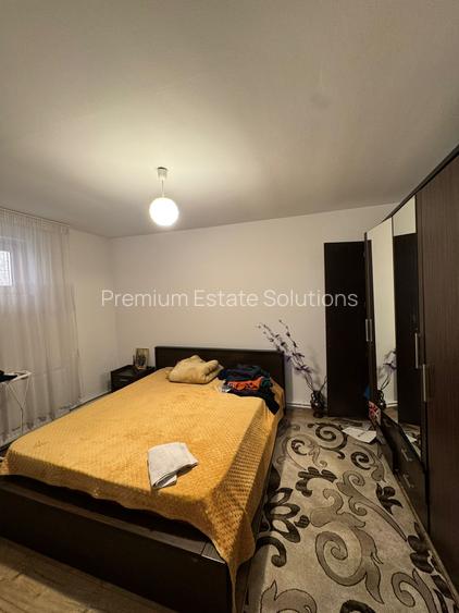 Casa de vanzare in Chiajna - 2 corpuri locuibile + spatiu comercial - 24