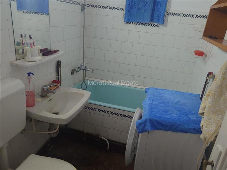 Casa cu teren, aproape de centrul balneo-termal Vata Bai - 9
