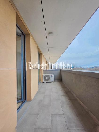 Vedere Frontala la Parc si Lac Tabacarie -- Apart. Premium cu Parcare Subterana - 9