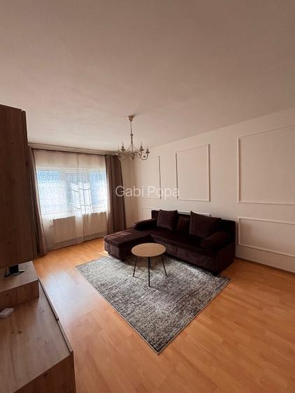 Inchiriez apartament cu 3 camere, decomandat - 2