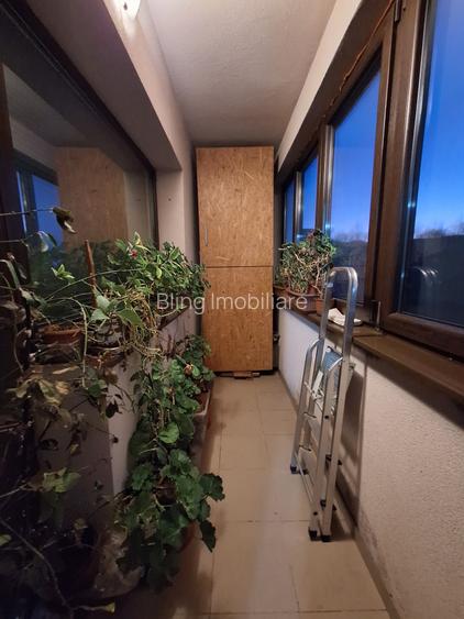 Apartament decomandat, etajul 1, garaj individual, strada Stejarului - 9