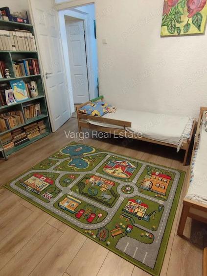 Proprietar, bdul Republicii, apartament 3 camere decomandat, 71 mp. doua bai - 10