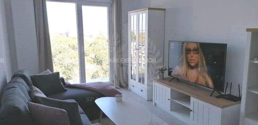 //2 CAMERE WHITE TOWER// - 5