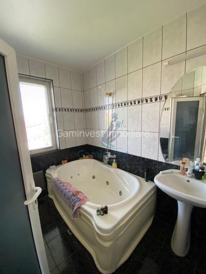 Vila cu piscina de vanzare, zona Olosig, Oradea, Bihor - 17