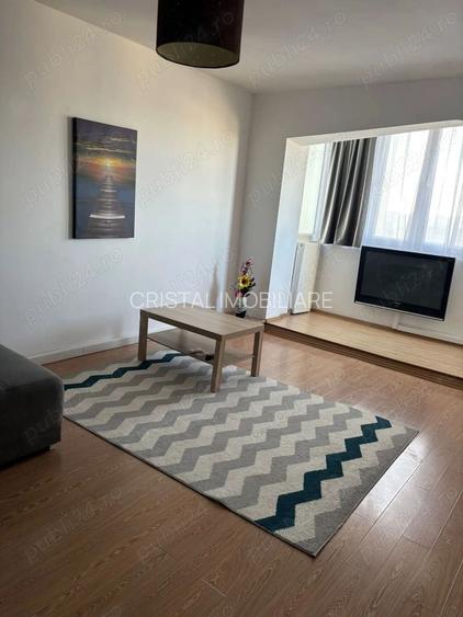 Apartament 3 camere Titan, centrala proprie, renovat, etaj 8/10 - 2