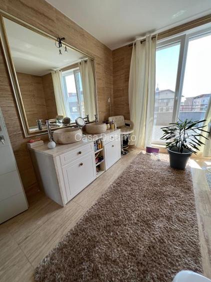 Penthouse de lux cu 6 camere, 3 locuri de parcare, zona Europa - 18