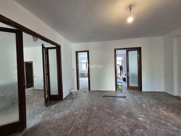 Spatiu birou de inchiriat - 8