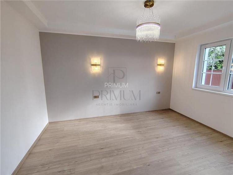 Duplex separat  prin carport - Panouri  - Asfalt - Mobilat lux - 8