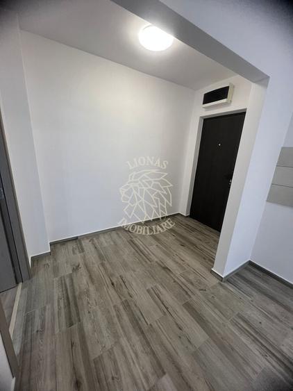 Apartament 2 camere 52mp+balcon-etaj 2-renovat-Zona Andrei Muresanu