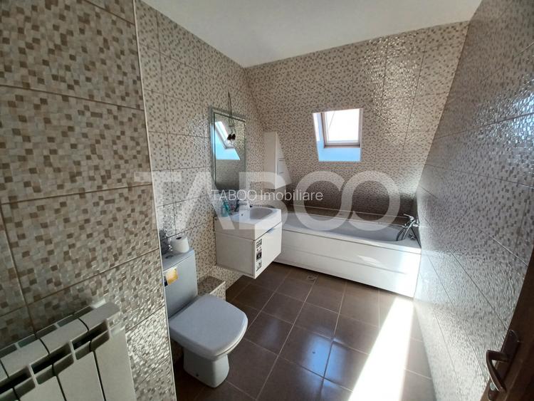 Casa individuala de inchiriat garaj pivnita curte generoasa Strand II - 11