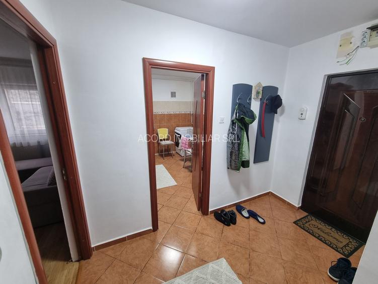 Inel 2 scoala 39-apartament 4 camere la cheie - 8