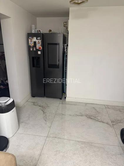 Apartament -2 camere - semidecomandat - Bulevardul Basarabia  - 5