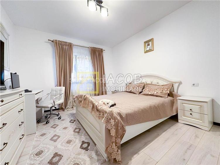 Casa de inchiriat in Hemeius, Garaj, Terasa cu gratar - 17