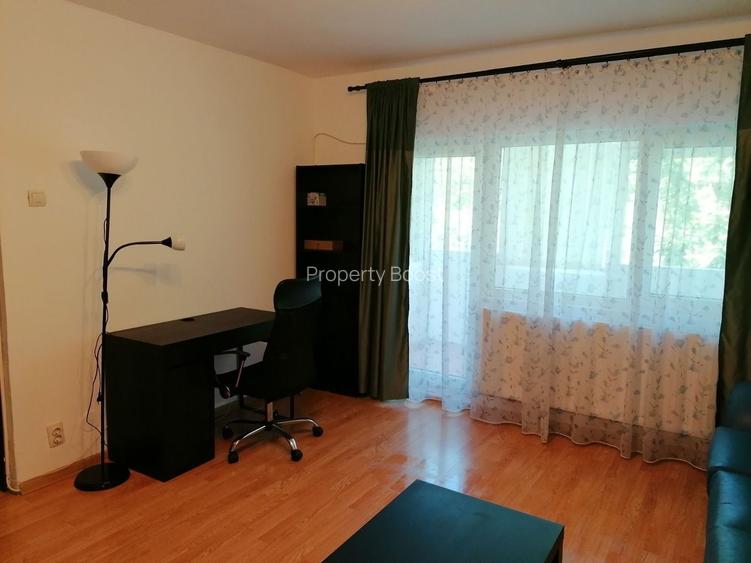 Garsoniera bloc 1990 Orsova, Lujerului, Militari - 3