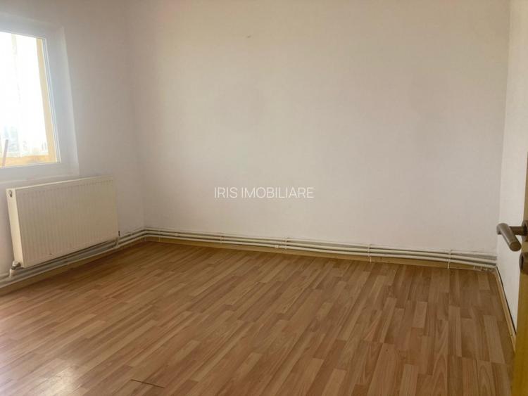 52500€!Apartament 3 camere,70mp,dec,la 2 min de centru - 2