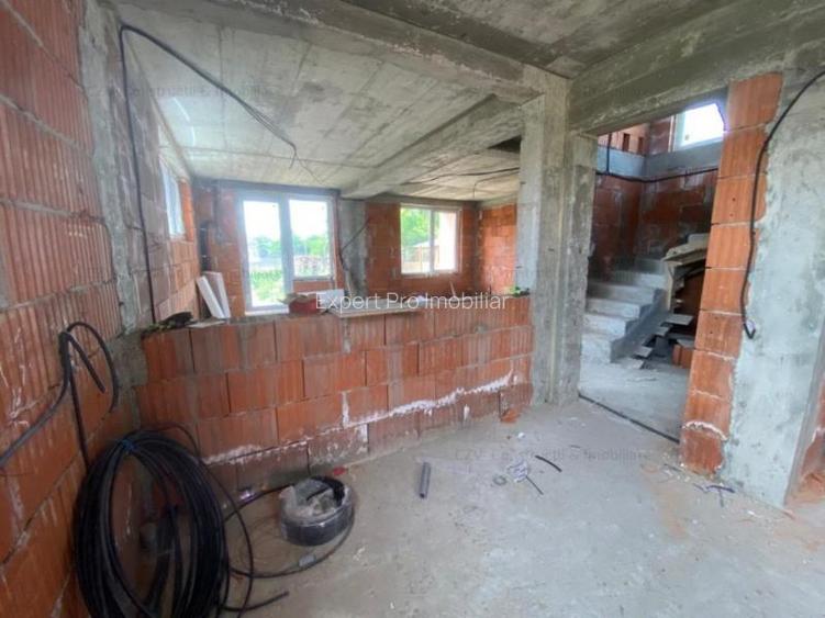 Saftica DN1 4Cam 3Bai Casa 2023 Curte 366mp Libera Pozitie Buna - 8