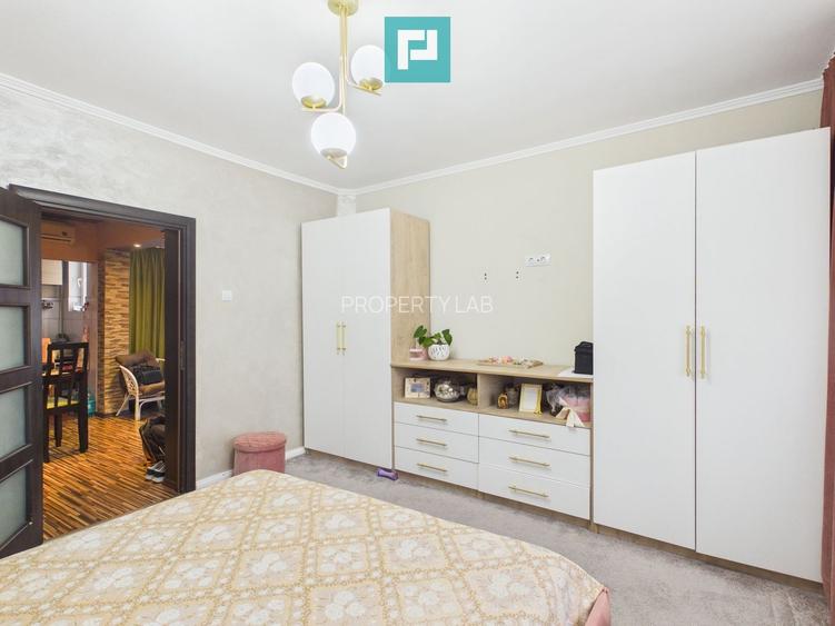 Casă la curte, 65 mp utili, 2 camere, curte mare - 2